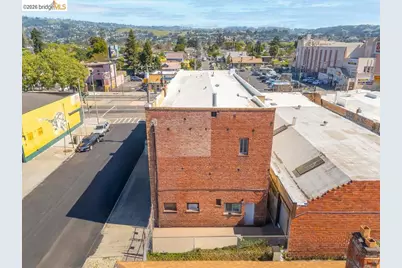 8801 International Blvd, Oakland, CA 94621 - Photo 14