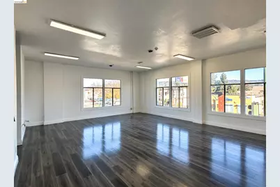 8801 International Blvd, Oakland, CA 94621 - Photo 4