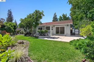 22 Jib Ct, Pleasant Hill, CA 94523 - Photo 32