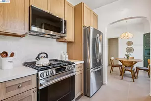 467 Santa Clara Ave, Alameda, CA 94501 - Photo 14