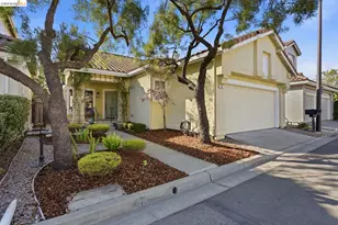 15 Lavagetto Ct, Alameda, CA 94502 - Photo 2