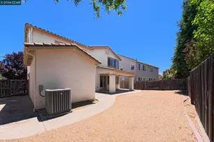 9569 Calibra Ln, Sacramento, CA 95827 - Photo 28