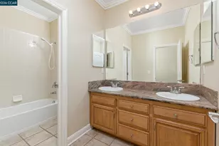9569 Calibra Ln, Sacramento, CA 95827 - Photo 14