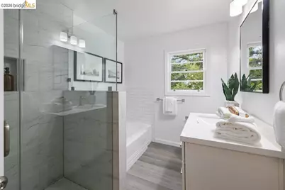 31 Harbord Court, Oakland, CA 94618 - Photo 26