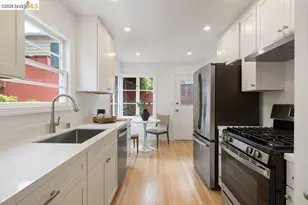 31 Harbord Ct, Oakland, CA 94618 - Photo 24