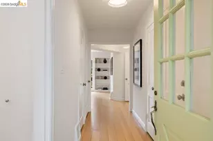 31 Harbord Ct, Oakland, CA 94618 - Photo 10