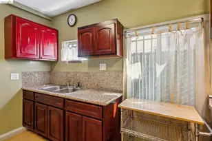 1820 International Blvd, Oakland, CA 94606 - Photo 12