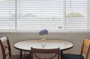 3054 Bona St, Oakland, CA 94601 - Photo 12