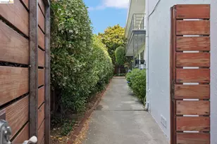 3054 Bona St, Oakland, CA 94601 - Photo 2