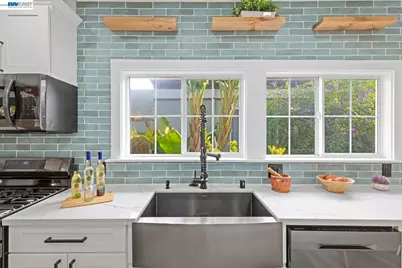 968 62nd St, Oakland, CA 94608 - Photo 18