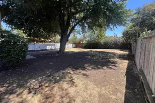 2428 Crescent Dr, Concord, CA 94520 - Photo 16