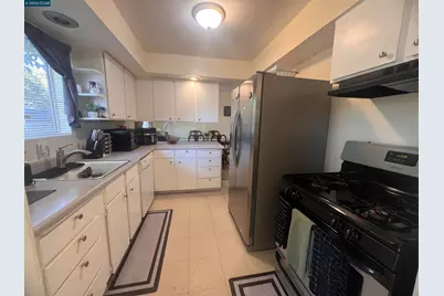 2428 Crescent Dr, Concord, CA 94520 - Photo 8