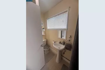2428 Crescent Dr, Concord, CA 94520 - Photo 6