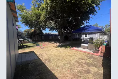 2428 Crescent Dr, Concord, CA 94520 - Photo 10
