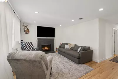 752 Castle Ct, Brentwood, CA 94513 - Photo 4
