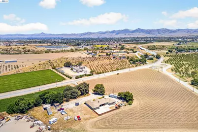 391 Union Road, Hollister, CA 95023 - Photo 62