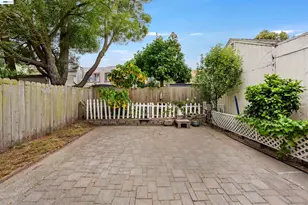 25 Regent St, San Francisco, CA 94112 - Photo 36