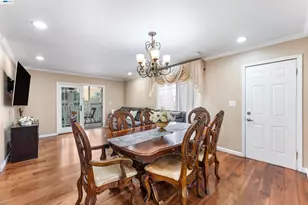 25 Regent St, San Francisco, CA 94112 - Photo 16