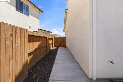 782 Silver Creek Cir, Plumas Lake, CA 95961 - Photo 38