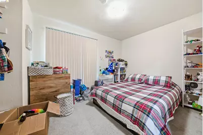 670 Tempe Ct, Pleasant Hill, CA 94523 - Photo 6