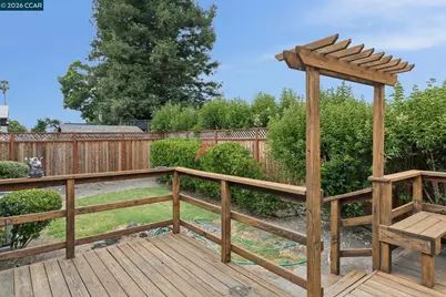 1237 San Rafael Dr, Petaluma, CA 94954 - Photo 36