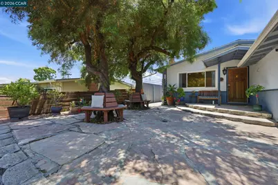 1501 Lassen Ct, Vallejo, CA 94591 - Photo 6