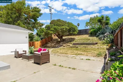 698 Mini Dr, Vallejo, CA 94589 - Photo 32