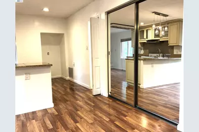 8600 Seneca Street, Oakland, CA 94605 - Photo 20