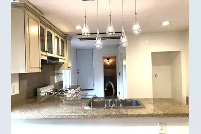 8600 Seneca Street, Oakland, CA 94605 - Photo 18
