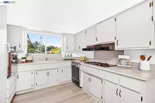 3510 Bridle Dr, Hayward, CA 94541 - Photo 8