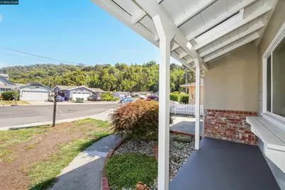 2309 Julia Ct, Pinole, CA 94564 - Photo 10