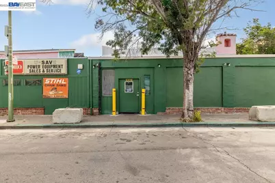 9346 Macarthur Blvd, Oakland, CA 94605 - Photo 1