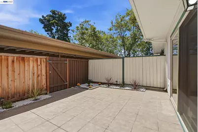 27540 Ponderosa Ct, Hayward, CA 94545 - Photo 32