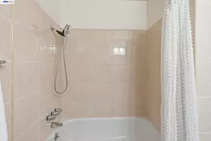 27540 Ponderosa Ct, Hayward, CA 94545 - Photo 24