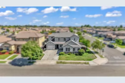 253 Lilac Ln, Livingston, CA 95334 - Photo 2