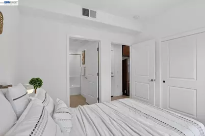 411 Rhythm Ln, Hayward, CA 94544 - Photo 18
