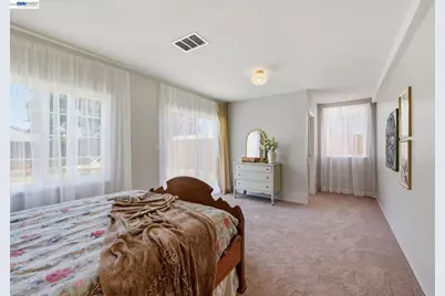 1135 Via Esperanza, San Lorenzo, CA 94580 - Photo 28