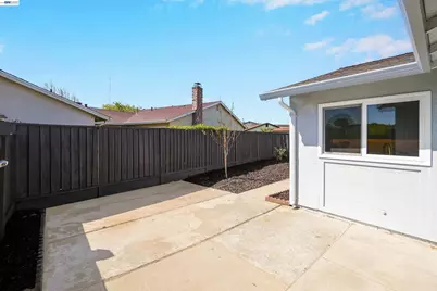 31265 Lily St, Union City, CA 94587 - Photo 36