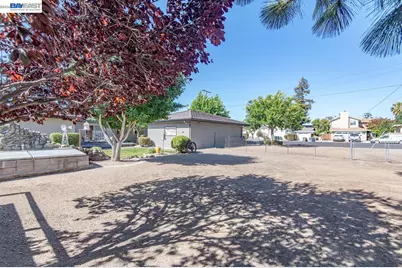 1681 5th St, Livermore, CA 94550 - Photo 50