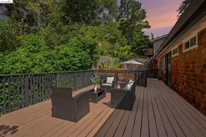 2185 Trafalgar Pl, Oakland, CA 94611 - Photo 36