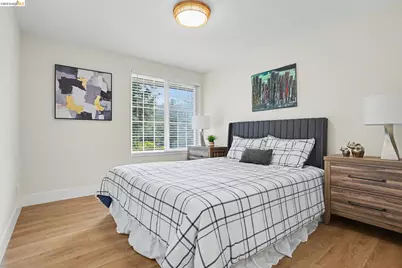 2185 Trafalgar Pl, Oakland, CA 94611 - Photo 22
