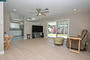 2457 Tanager Ct, Concord, CA 94520 - Photo 6