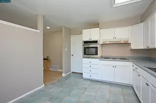 2457 Tanager Ct, Concord, CA 94520 - Photo 12