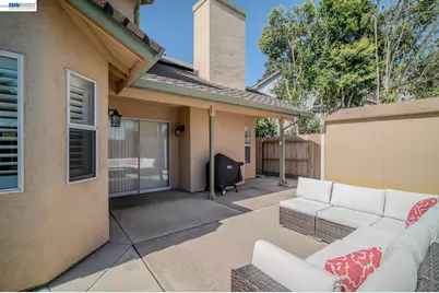 230 Laurelwood Cir, Manteca, CA 95336 - Photo 16