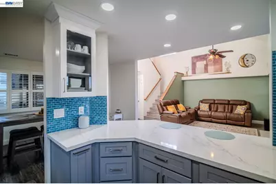 230 Laurelwood Cir, Manteca, CA 95336 - Photo 4