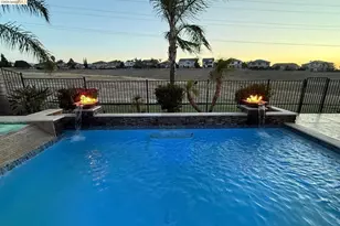 2645 Torrey Pines Dr, Brentwood, CA 94513 - Photo 32