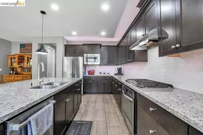 1388 Springdale Ct, Brentwood, CA 94513 - Photo 6