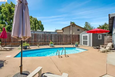 907 Dorchester Cir, Lodi, CA 95240 - Photo 26
