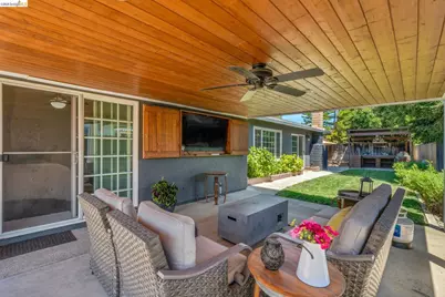 907 Dorchester Cir, Lodi, CA 95240 - Photo 10