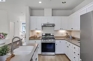 105 Chesapeake Dr, Union City, CA 94587 - Photo 18